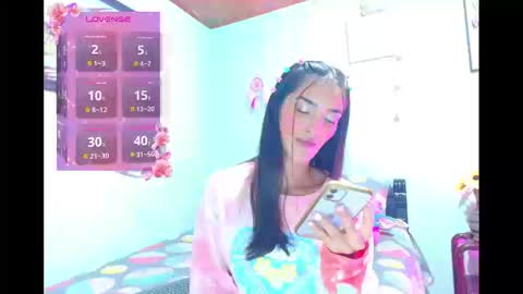 Snapshot of coral_davis chatting on 09/21/25, 12:34 Coral online show from 09/21/25, 12:34