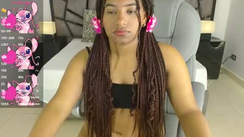 Coral Echeverri online show from 06/14/26, 03:41