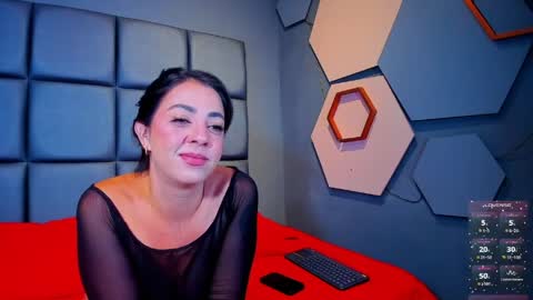 Snapshot of coral_foxx chatting on 04/10/26, 05:56 CORAL online show from 04/10/26, 05:56