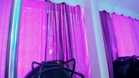 Coral  online show from 01/14/25, 03:04