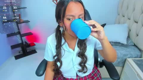 Snapshot of coralebaez chatting on 06/13/26, 03:59 CORALE online show from 06/13/26, 03:59