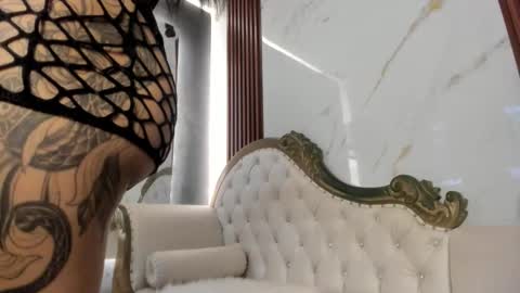 Coralie Bronson online show from 10/08/25, 08:28