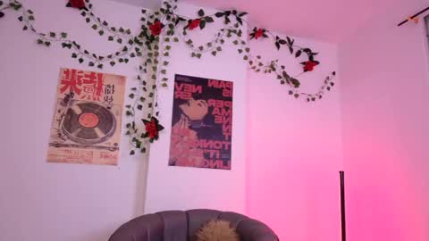Coralie Bronson online show from 05/22/26, 12:40