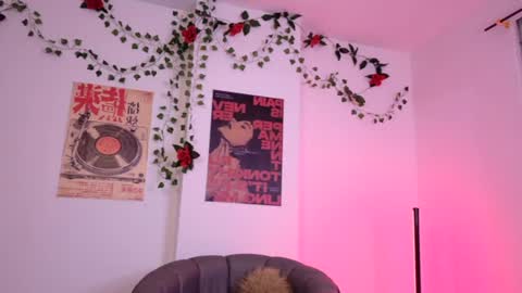 Coralie Bronson online show from 06/20/26, 12:25