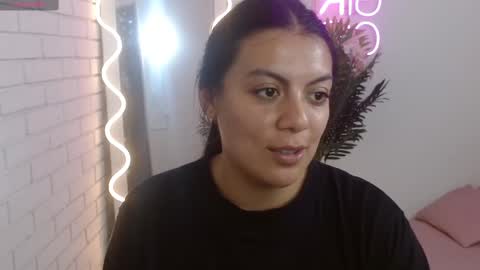 Carolina  online show from 02/07/25, 05:51