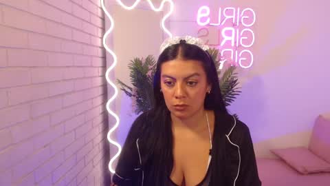 Carolina  online show from 02/08/25, 11:44