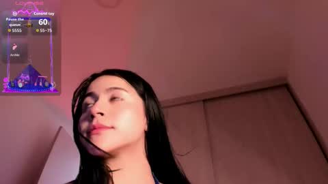 Coralinekam1 online show from 10/11/25, 08:18