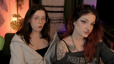 little girl who is always right or Coraline online show from 12/07/24, 11:51