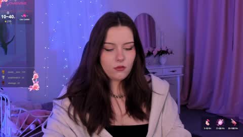 little girl who is always right or Coraline online show from 02/11/25, 11:43