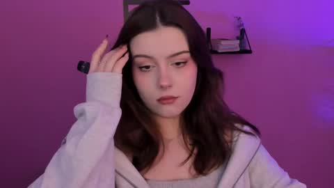little girl who is always right or Coraline online show from 02/20/25, 05:12
