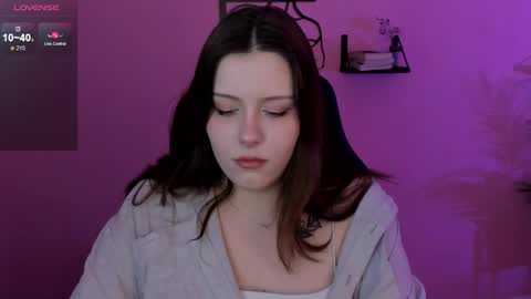 little girl who is always right or Coraline online show from 02/28/25, 06:21