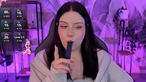 Snapshot of coralinekeyns chatting on 09/20/25, 05:41 little girl who is always right or Coraline online show from 09/20/25, 05:41