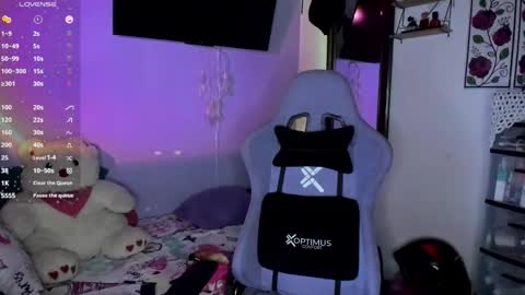 corina online show from 10/21/25, 02:12