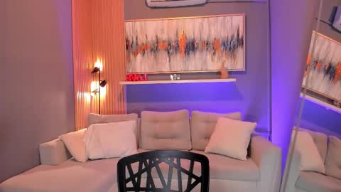 Snapshot of corinnah chatting on 11/07/25, 12:16 Cori online show from 11/07/25, 12:16