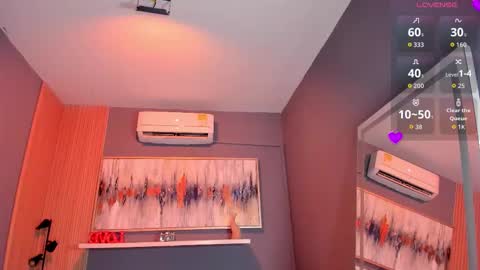 Snapshot of corinnah chatting on 12/02/25, 10:09 Cori online show from 12/02/25, 10:09