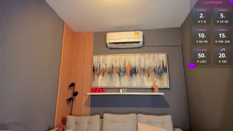 Snapshot of corinnah chatting on 12/03/25, 10:13 Cori online show from 12/03/25, 10:13