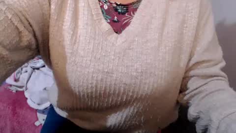 Snapshot of corinnahothotxxx chatting on 09/16/25, 03:40 corinnahothotxxx online show from 09/16/25, 03:40