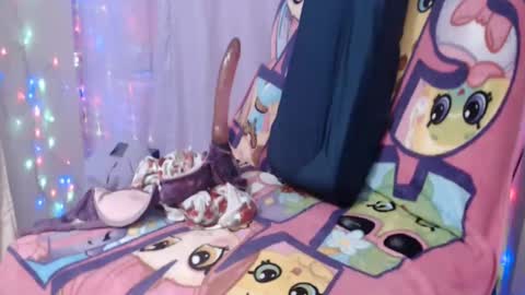 Snapshot of corinnahothotxxx chatting on 10/26/25, 04:13 corinnahothotxxx online show from 10/26/25, 04:13