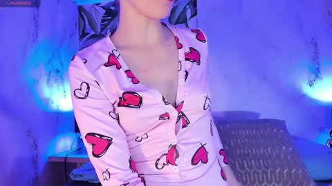Corine online show from 03/08/25, 03:17