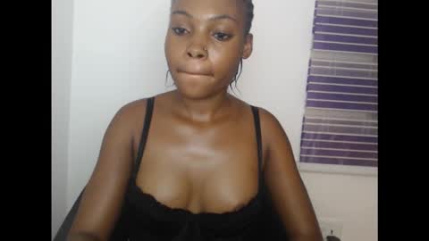 Snapshot of cornxcunt chatting on 10/03/25, 11:02 cornxcunt online show from 10/03/25, 11:02