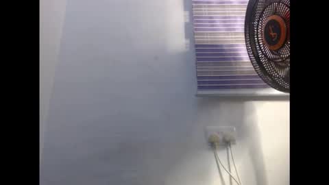 Snapshot of cornxcunt chatting on 11/27/25, 10:01 cornxcunt online show from 11/27/25, 10:01