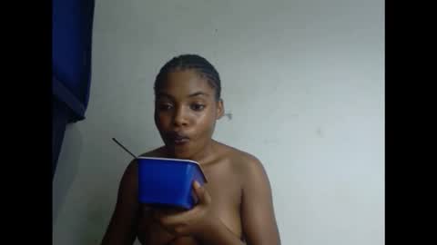 Snapshot of cornxcunt chatting on 02/19/26, 10:06 cornxcunt online show from 02/19/26, 10:06