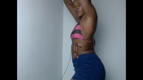 Snapshot of cornxslut chatting on 10/24/25, 01:03 cornxslut online show from 10/24/25, 01:03