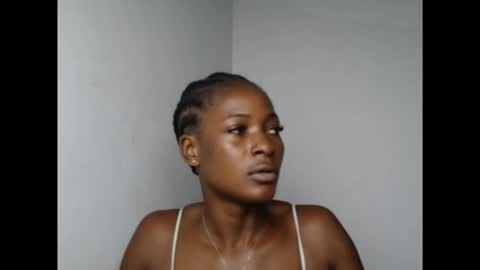 Snapshot of cornxslut chatting on 11/17/25, 05:30 cornxslut online show from 11/17/25, 05:30