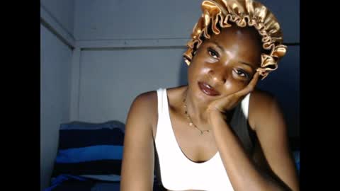 Snapshot of cornxslut chatting on 04/21/26, 01:18 cornxslut online show from 04/21/26, 01:18