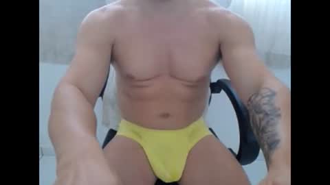 Snapshot of corolaxxl chatting on 10/06/25, 06:27 corolaxxl online show from 10/06/25, 06:27