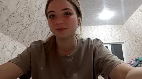 Nikole online show from 09/11/25, 04:18