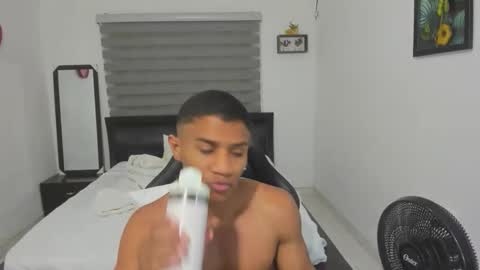 Snapshot of corzoethan chatting on 11/09/25, 10:41 Ethan online show from 11/09/25, 10:41