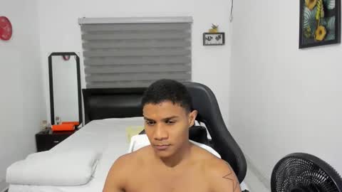 Snapshot of corzoethan chatting on 12/14/25, 10:47 Ethan online show from 12/14/25, 10:47