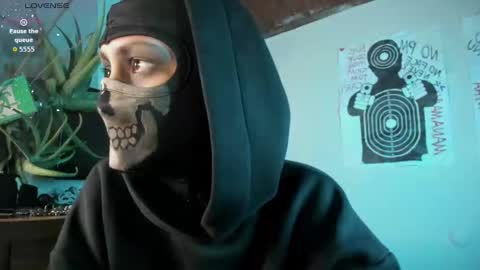 Snapshot of cos_operator chatting on 09/28/25, 06:35 cos_operator online show from 09/28/25, 06:35