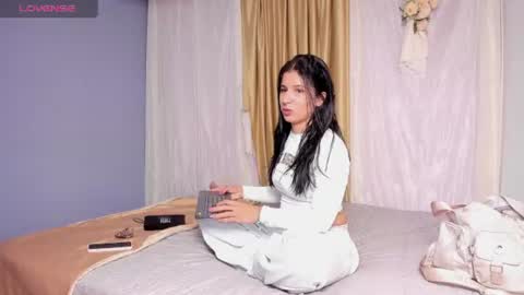 Lunita online show from 06/14/26, 02:35