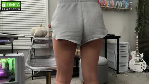 Snapshot of cosmicdreamz chatting on 11/12/25, 02:34 BrittanyRose online show from 11/12/25, 02:34