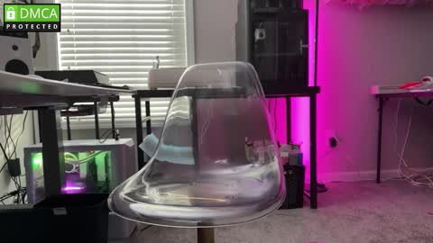 Snapshot of cosmicdreamz chatting on 12/14/25, 02:33 BrittanyRose online show from 12/14/25, 02:33