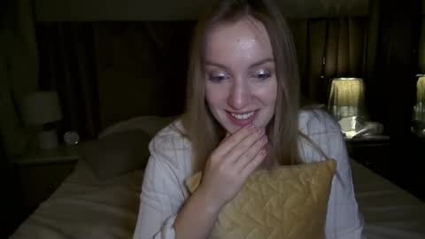 cosmo_blondiee online show from 10/07/25, 06:16