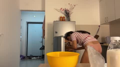 Snapshot of cosmo_pussy chatting on 11/08/25, 06:40 Lina online show from 11/08/25, 06:40