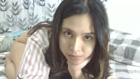 Liz Gwyneth Charlota online show from 02/02/26, 08:40