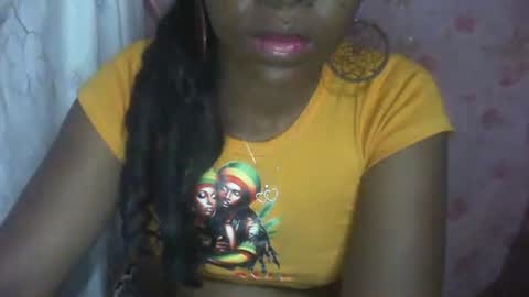 Snapshot of couleur_vanille chatting on 11/06/25, 11:48 couleur_vanille online show from 11/06/25, 11:48