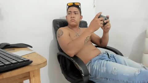 Nikol y  tomy online show from 01/11/25, 10:51