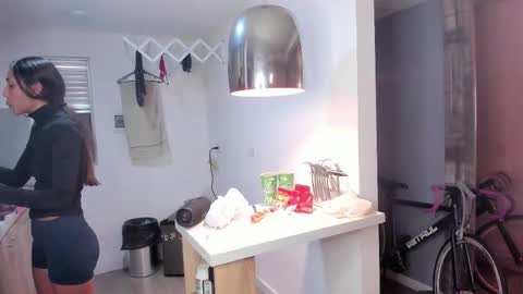 couple_funnyy online show from 11/09/25, 12:20