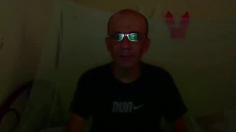 Snapshot of couple_hot86 chatting on 11/06/25, 12:17 couple_hot86 online show from 11/06/25, 12:17