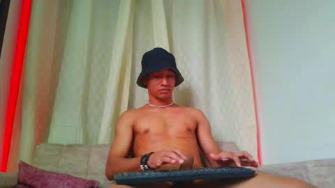 couple_hot_xxxz online show from 03/20/26, 09:30