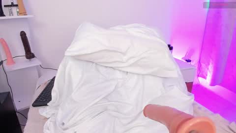 Maria  online show from 01/31/25, 11:45