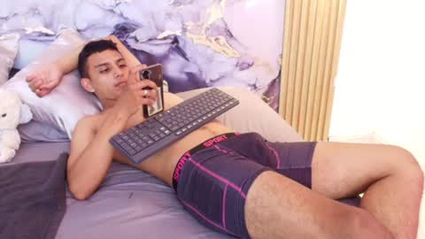 COUPLE online show from 07/23/26, 07:45