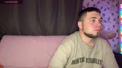 Snapshot of coupleinspire chatting on 10/29/25, 08:10 Emily Ryan online show from 10/29/25, 08:10