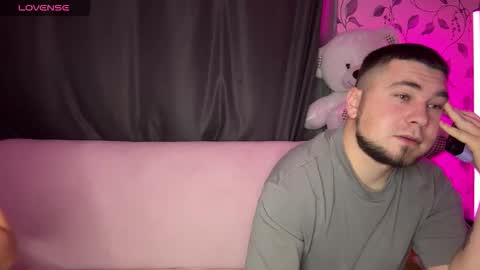 Snapshot of coupleinspire chatting on 11/07/25, 08:20 Emily Ryan online show from 11/07/25, 08:20