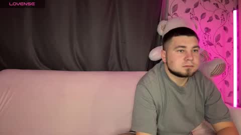 Snapshot of coupleinspire chatting on 11/10/25, 09:25 Emily Ryan online show from 11/10/25, 09:25